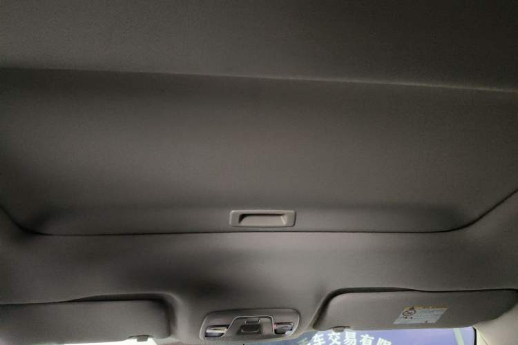 Used Geely Auto Emgrand X7 Sport 2021 Million Edition 1.8TD DCT Two-Wheel Drive Luxury Model
