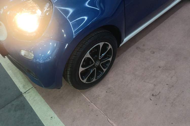 Used  forfour 2016 1.0L 52 kW Passion Edition