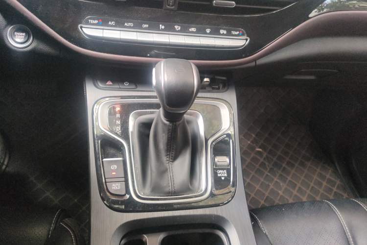 Used GAC Trumpchi M6 2021 PRO 270T DCT Luxury Edition
