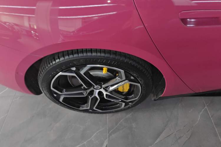 Used  SU7 2024 Rear-Drive Long-Range Intelligent Driving Version
