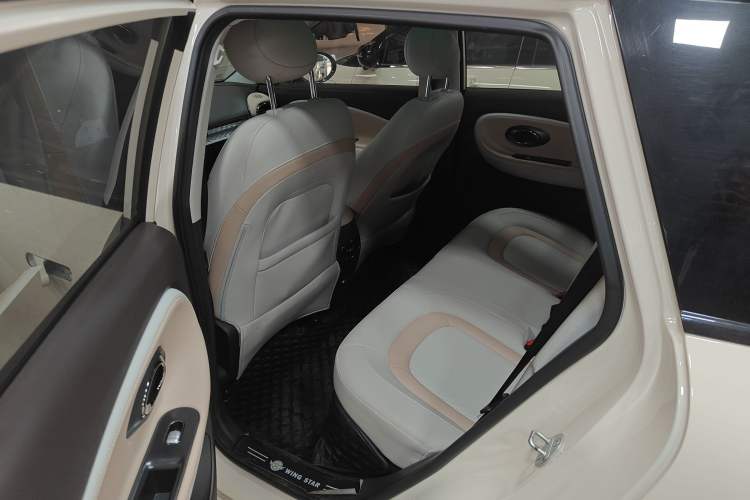 Used  3 2023 505km Pro
