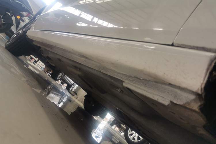 Used Volkswagen Polo 2014 1.4L Manual Fashion Edition
