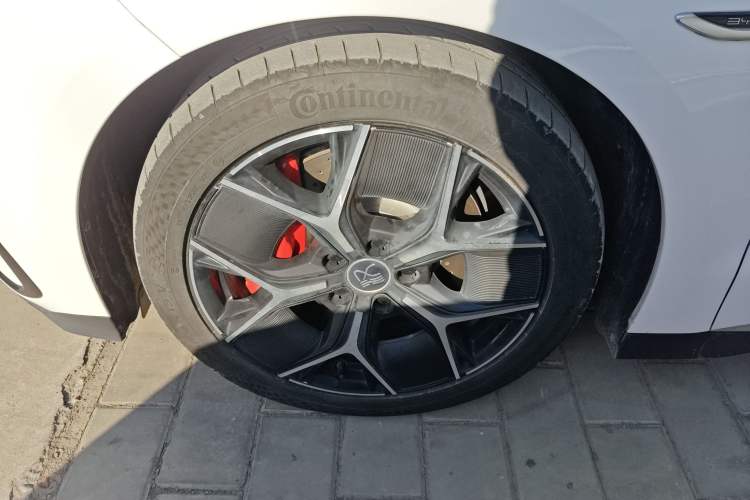 Used BYD Han 2022 EV Genesis Edition 715KM Front-Wheel-Drive Prestige Model
