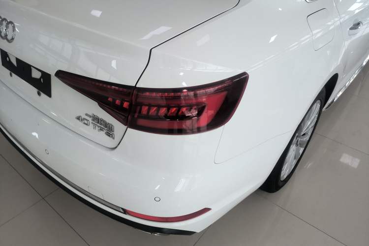 Used Audi A4L 2019 40 TFSI Ambition China VI

