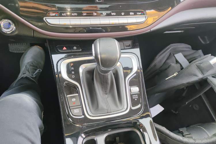 Used GAC Trumpchi M6 2023 PRO 270T DCT Luxury Edition
