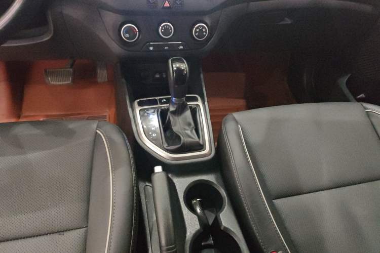 Used Hyundai ix25 2015 1.6L Automatic Two-Wheel Drive Smart GLS Trim