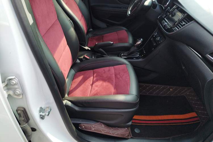 Used Buick Encore 2017 18T Automatic Two-Wheel Drive Urban Elite Model
