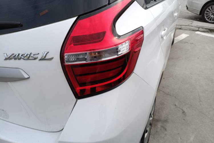 Used Toyota YARiS L 2016 Revised 1.5E CVT Charming Edition
