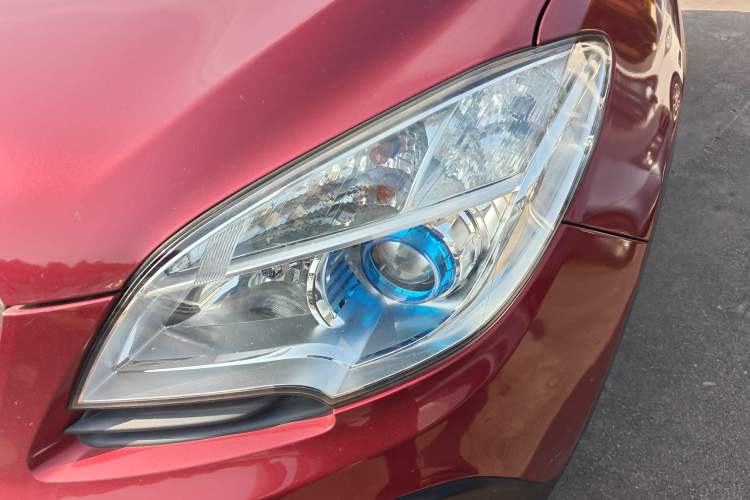 Used Buick Encore 2015 1.4T Automatic Two-Wheel Drive Urban Elite Version