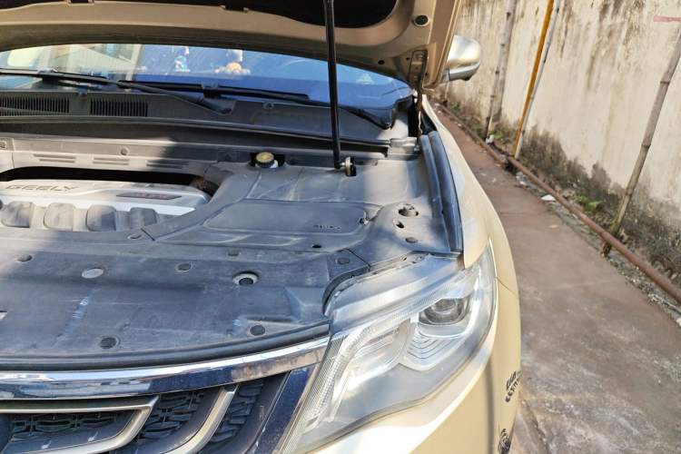 Used Geely Auto Emgrand X7 Sport 2016 1.8TD Automatic All-Wheel Drive Smart Version
