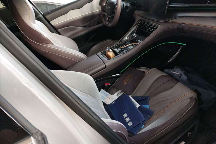 Used BYD Frigate 07 2023 DM-i 100KM Prestige Model
