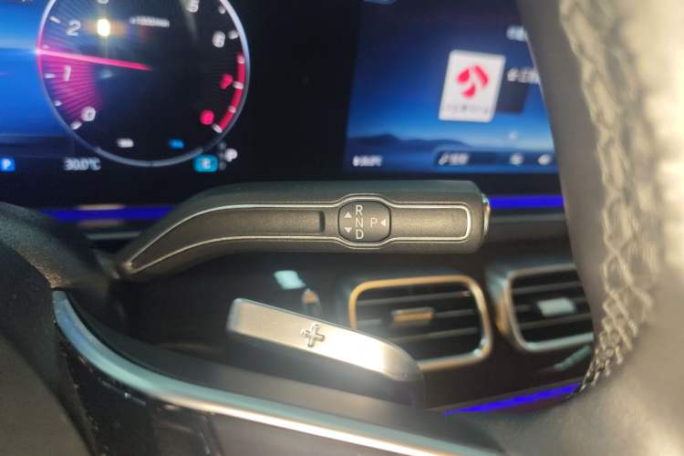 Used Mercedes-Benz GLE 2024 Refreshed GLE 350 4MATIC Stylish Edition
