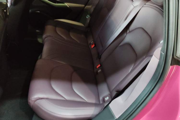 Used  SU7 2024 Four-Wheel Drive Ultra-Long Range Advanced Intelligent Driving Max Edition
