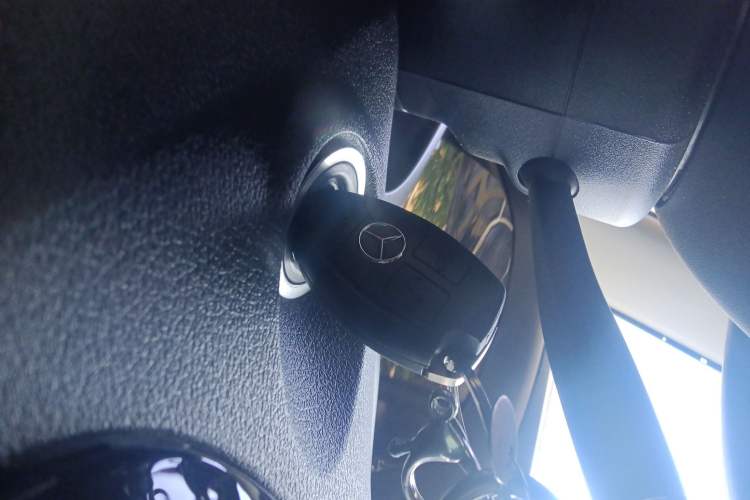 Used Mercedes-Benz Vito 2020 2.0T Business Version 7 Seats