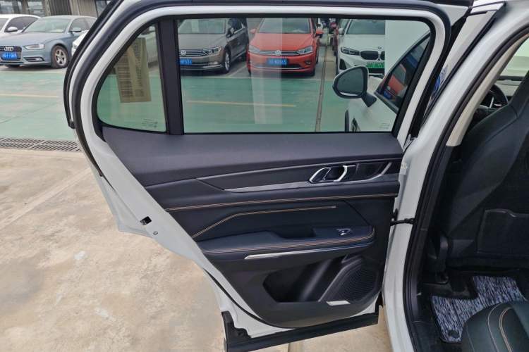 Used Lynk & Co 01 2023 2.0TD Two-Wheel Drive Pro Trim
