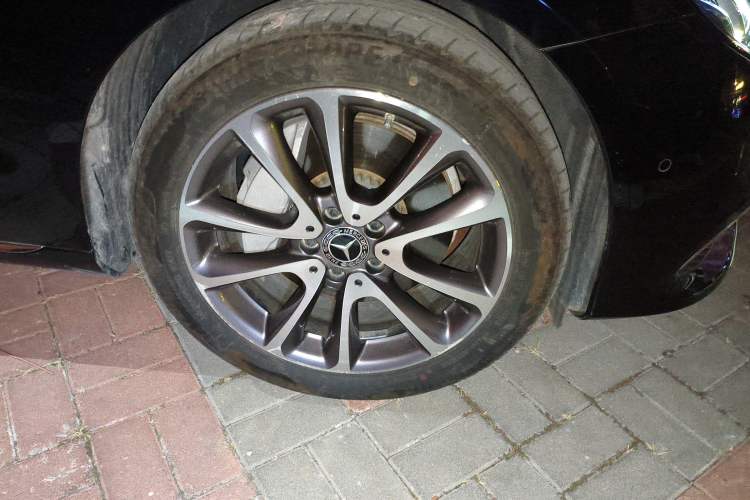 Used Mercedes-Benz E-Class 2019 Restyled E 300 L Luxury Edition
