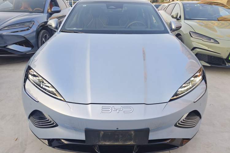 Used BYD Seal 2022 700 km Long-Range Rear-Wheel-Drive Version
