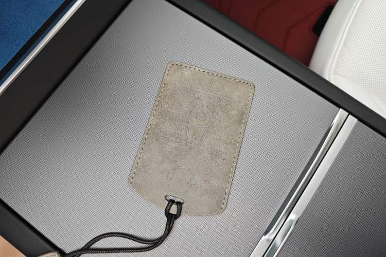 Used Tesla Model Y 2025 Long-Range All-Wheel-Drive Version