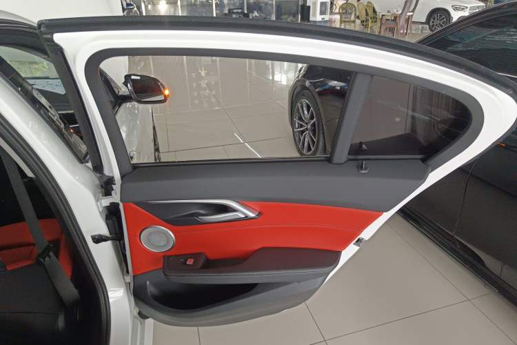 Used BMW 1 Series 2023 125i M Sport Night Edition
