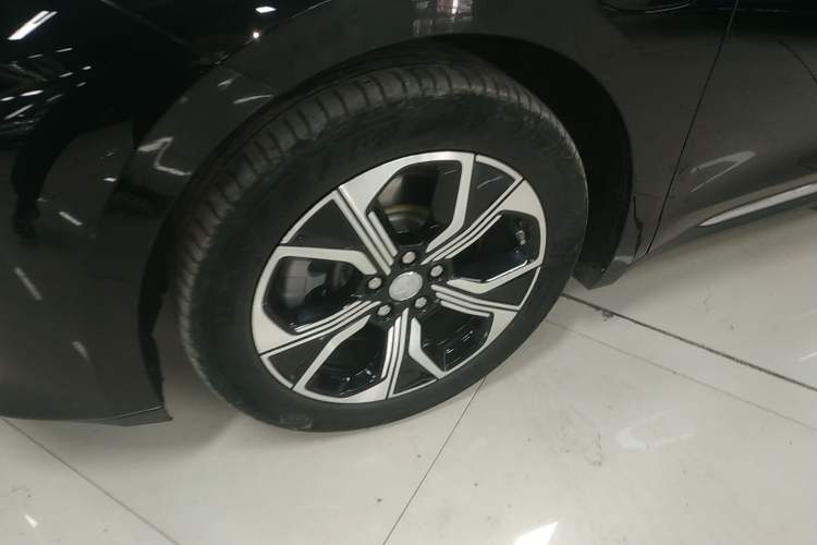 Used Hongqi E-QM5 2023 Revised Version Basic Travel Edition
