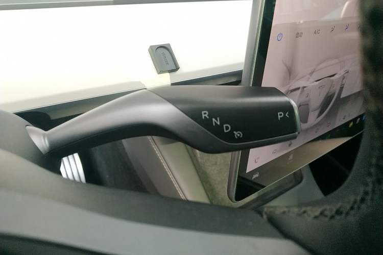 Used Tesla Model Y 2022 Performance High-Performance All-Wheel-Drive Version
