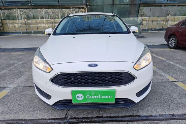Used Ford Focus 2018 Hatchback Classic 1.6L Automatic Comfort Plus SmartDrive Edition
