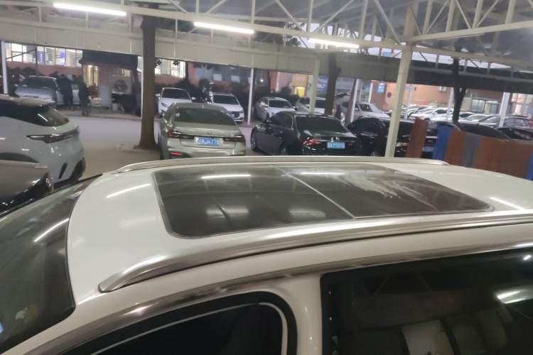 Used Peugeot 5008 2017 380THP 7-Seater Elite Edition
