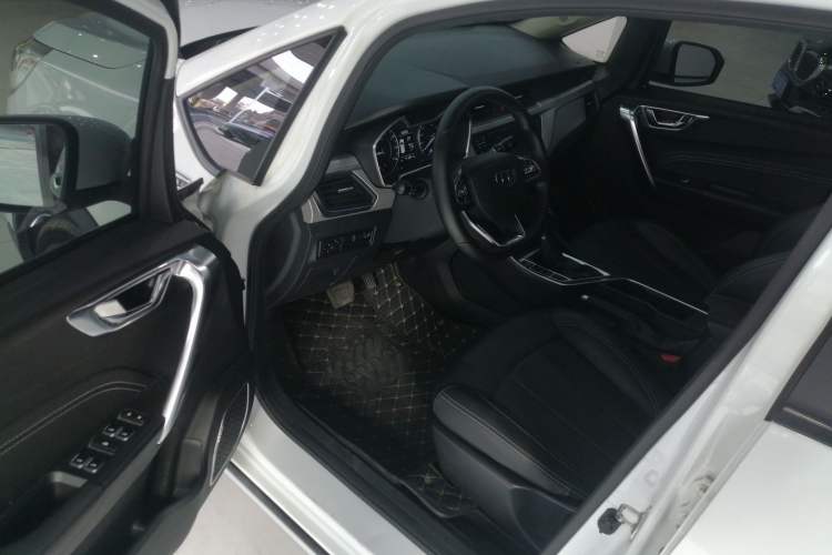 Used Geely Auto Vision X3 2019 Upgraded Model 1.5L CVT Elite Version
