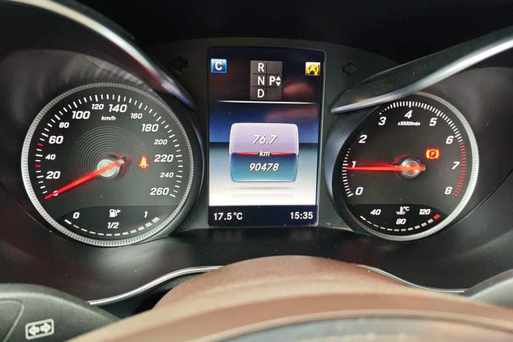 Used Mercedes-Benz GLC 2018 GLC 260 4MATIC Luxury Model