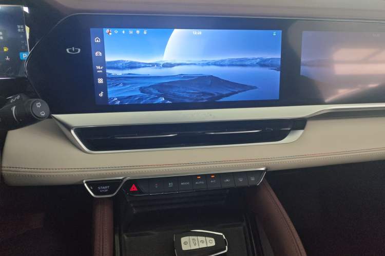 Used Geely Auto Monjaro L 2023 2.0TD High-Power Automatic Two-Wheel Drive Flagship Version
