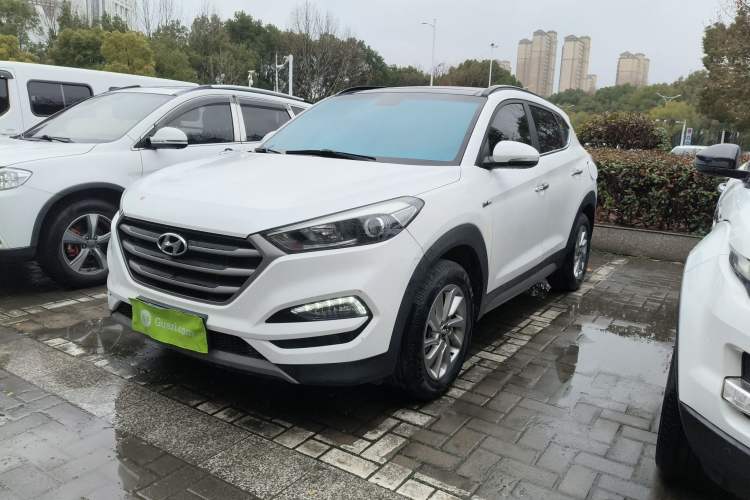 Used Hyundai Tucson 2018 1.6T Dual-Clutch Two-Wheel Drive 15th Anniversary Special Edition