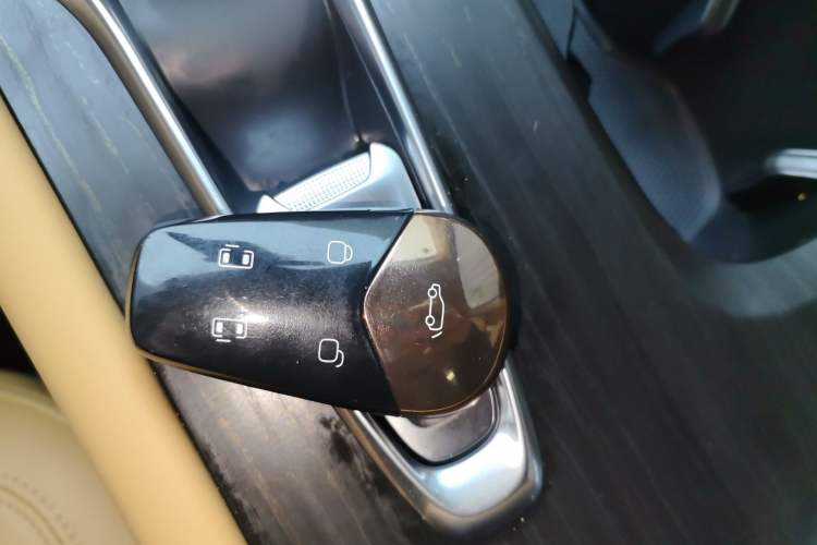 Used VOYAH Dream 2022 0-Carbon Edition Home+ Range Package 605 km