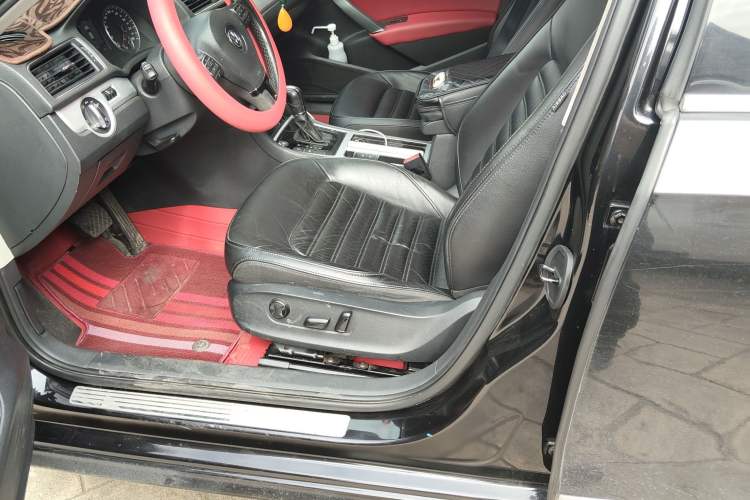 Used Volkswagen Passat 2013 2.0 TSI DSG Prestige Edition