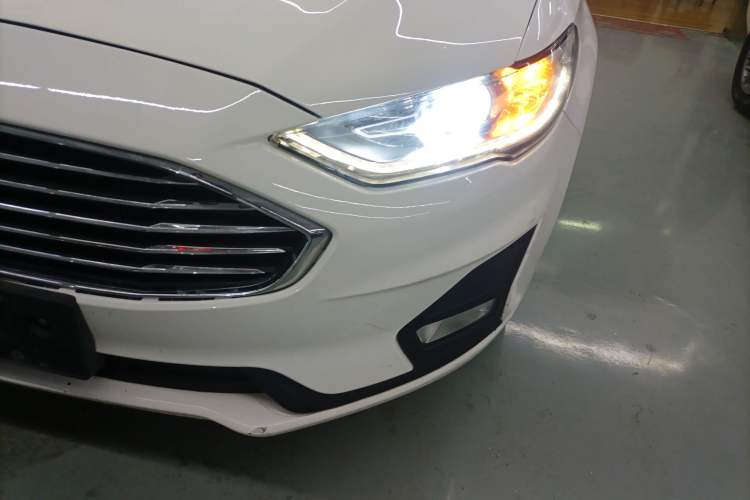 Used Ford Mondeo 2018 EcoBoost 180 Smart Control Fashion Model China V Standard
