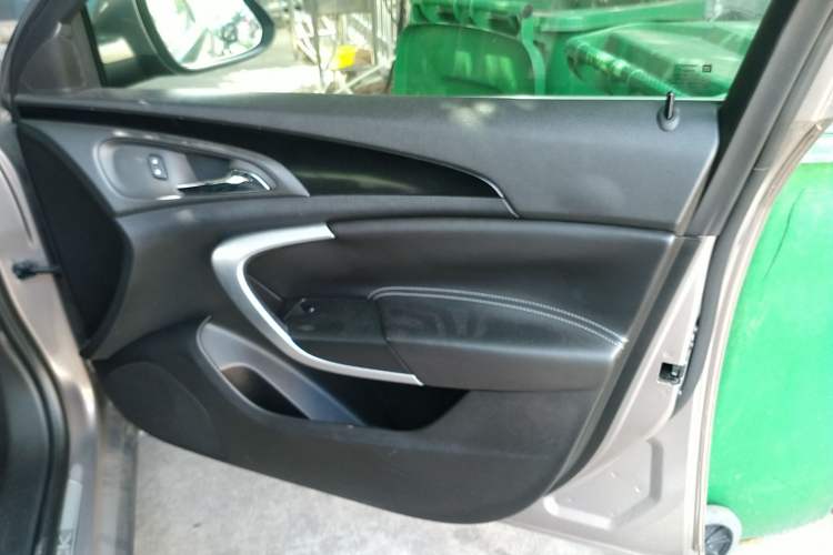 Used Buick Regal 2014 1.6T Fashionable Tech Edition
