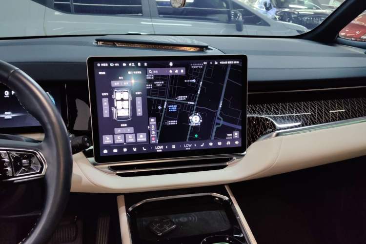 Used Zeekr 009 2022 WE Edition
