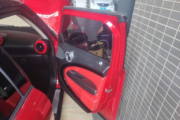 Used  Countryman 2014 1.6L COOPER Fun
