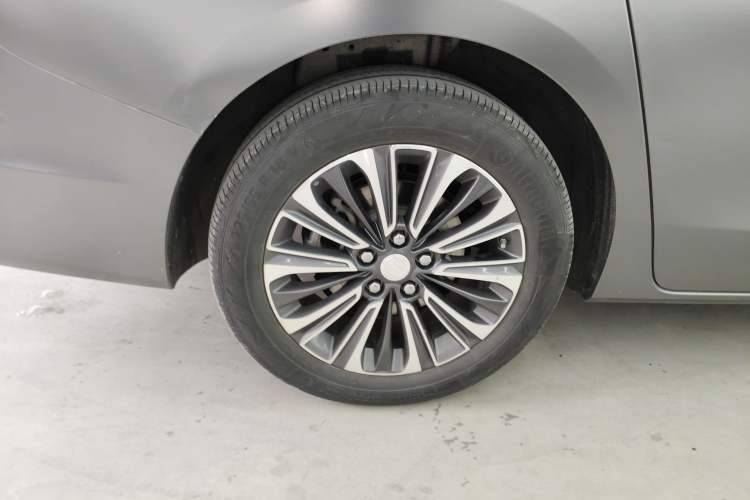 Used Buick GL8 2022 ES Land Cruiser 653T Luxury Model
