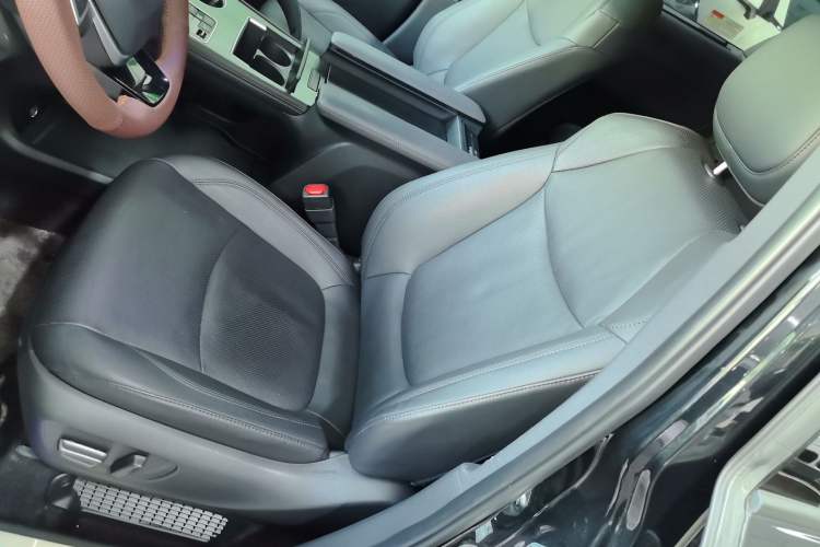 Used Toyota Sienna 2021 2.5L Hybrid Premium Edition