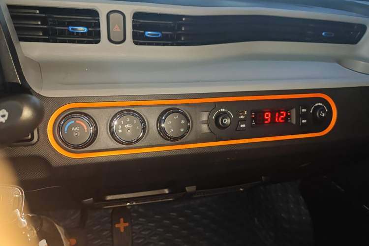 Used Wuling Hongguang MINIEV 2020 Enjoyment Model Lithium Iron Phosphate
