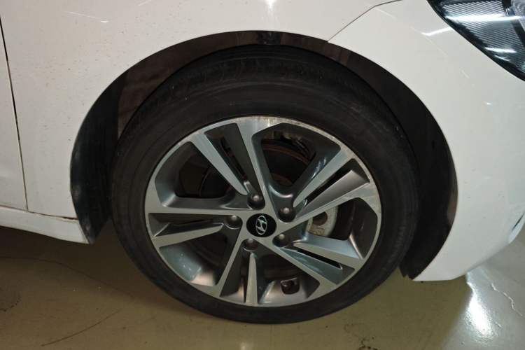 Used Hyundai Elantra (6th Generation / Lingdong) 2016 1.6L Automatic ZhiXuan – Elite Version