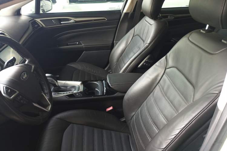 Used Ford Mondeo 2013 2.0L GTDi240 Flagship Edition