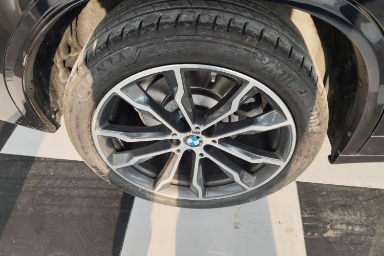 Used BMW X3 2022 Second Facelift xDrive30i Leading Edition M Night Sky Package
