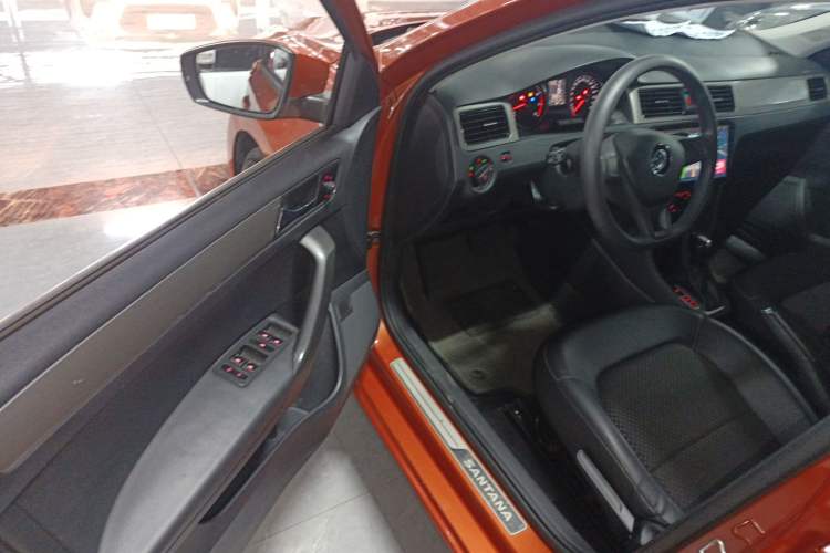 Used Volkswagen Santana 2015 Haval H6 1.6L Automatic Comfort Model