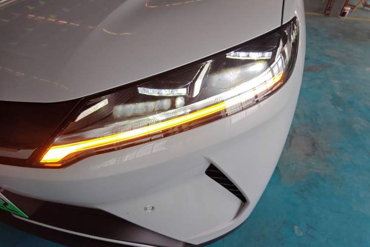 Used BYD Yuan UP 2025 Intelligent Driving Version 401 km Beyond-Range Edition