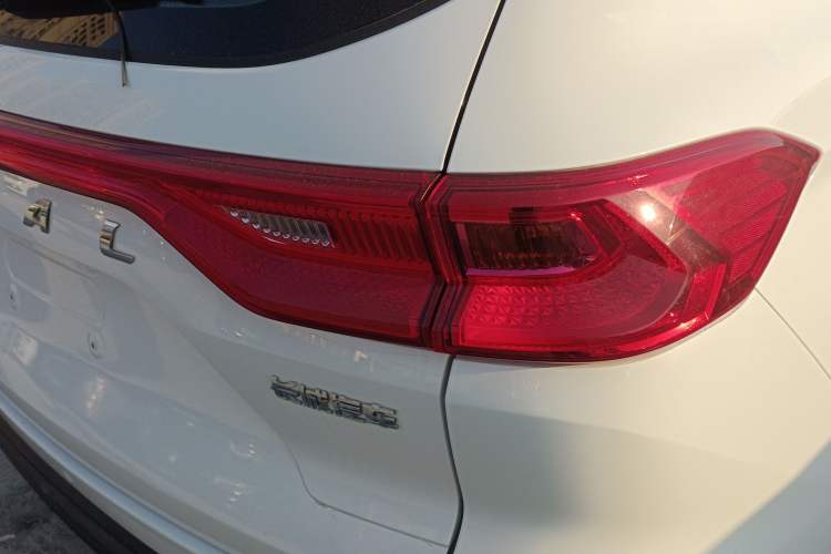 Used Haval M6 2021 PLUS 1.5T DCT Luxury Smart Connectivity Model
