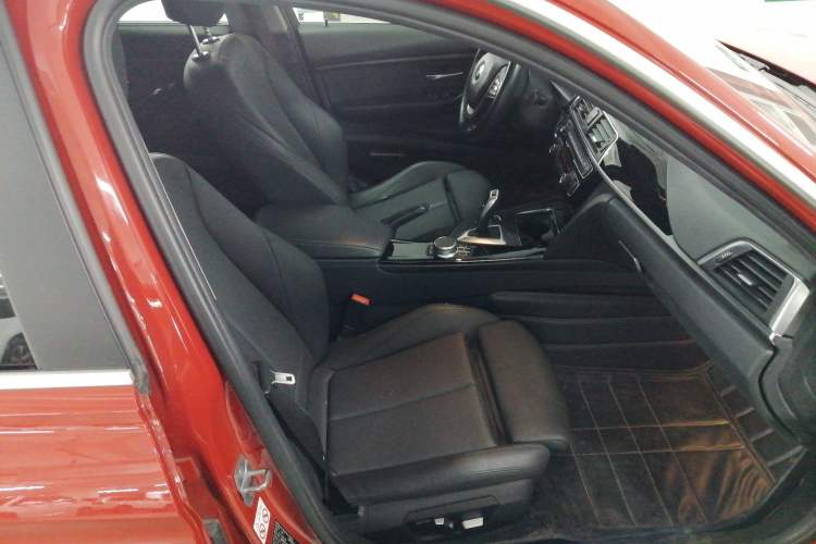 Used BMW 3 Series 2019 320Li Fashion Model
