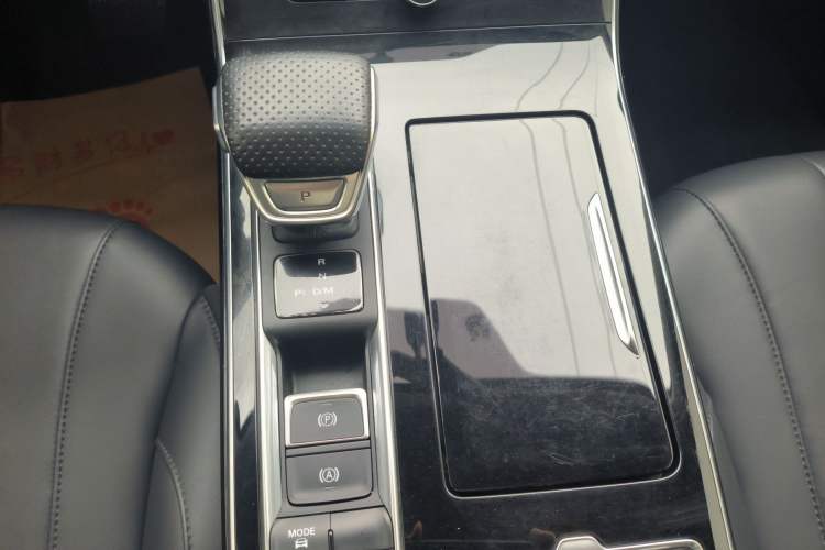 Used Roewe RX5 MAX 2019 300TGI Automatic 4G Connect Luxury Edition
