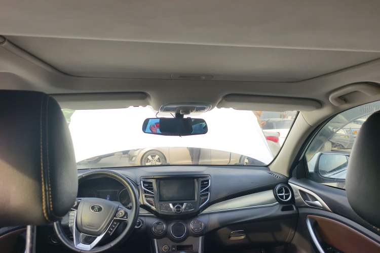 Used BYD Song 2016 GaiShi Edition 1.5TI Manual Elite Model
