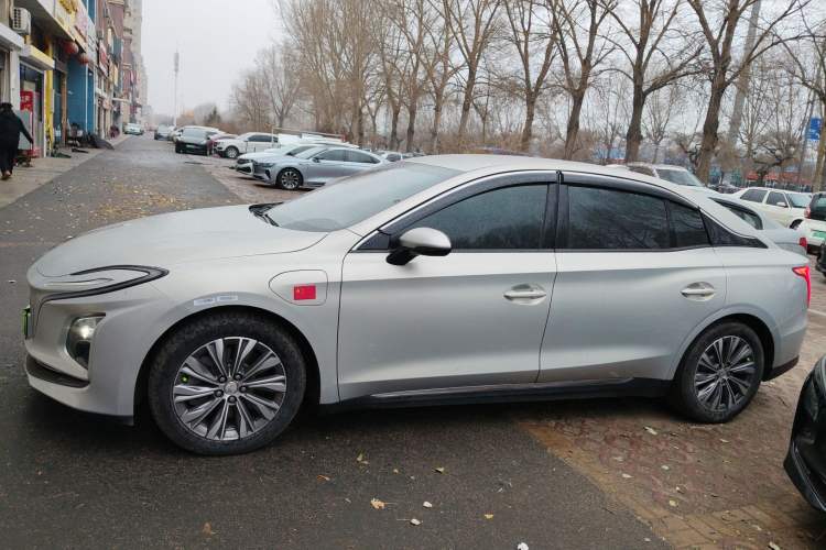 Used Hongqi E-QM5 2024 610 km PLUS
